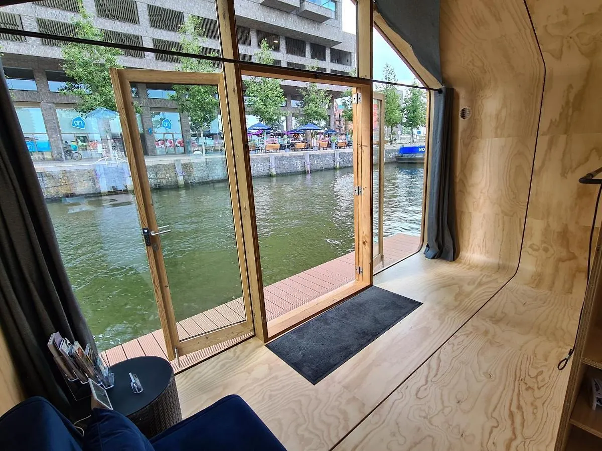 Wikkelboat Nr2 At Floating Rotterdam Rijnhaven Hotel 0*,  Netherlands